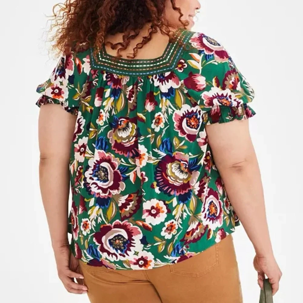 Style & Co for Macy’s Plus-Size Crochet-Trimmed Top in Bloom Green. NWT Perfect - Picture 3 of 16
